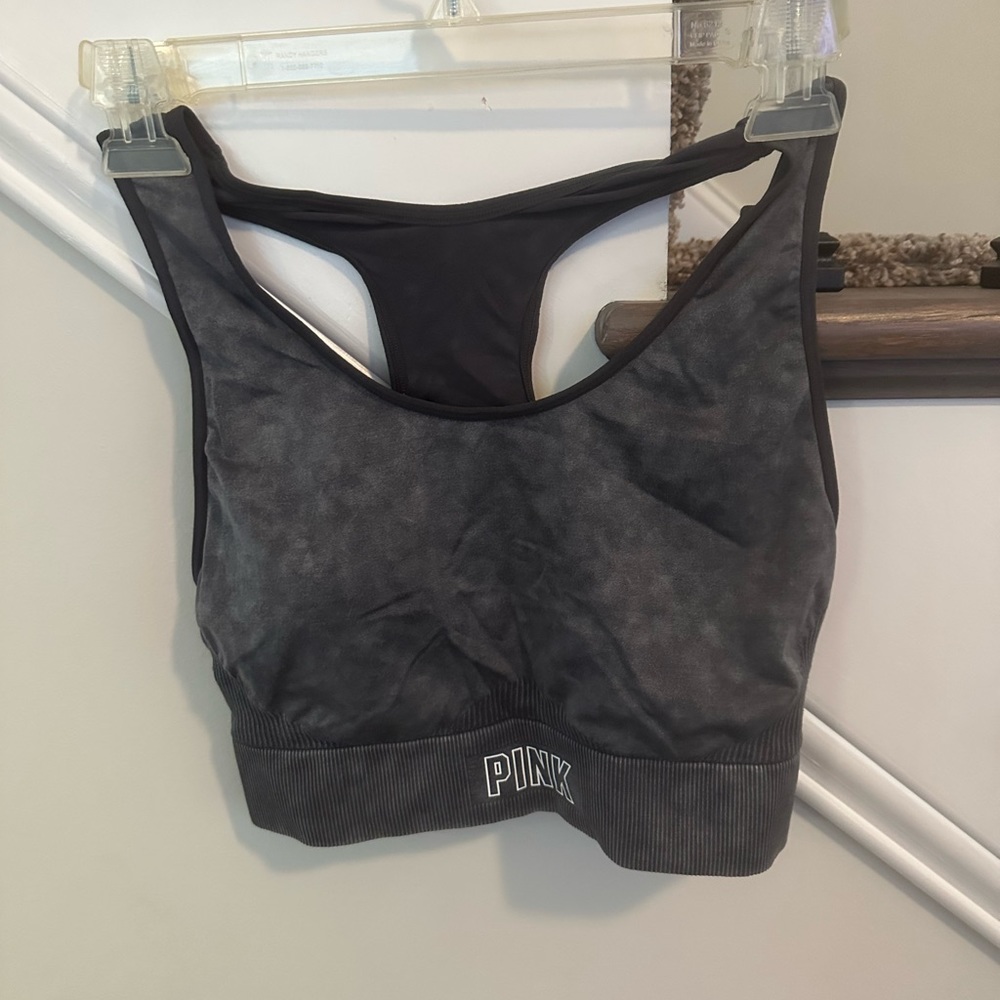 Vitoria Secret Pink sports bra